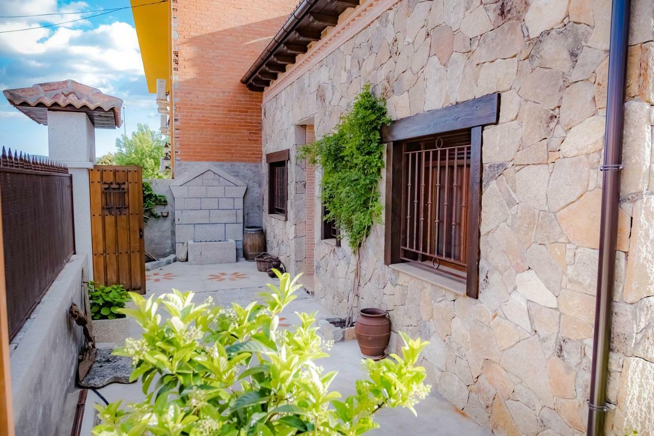Casa Los 5 Canos Sotillo de la Adrada Eksteriør billede